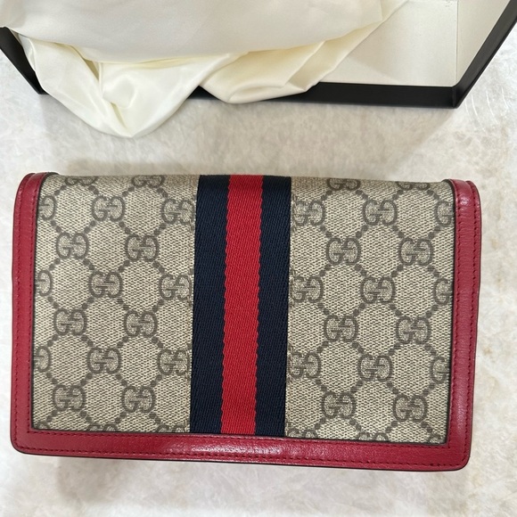 Gucci Queen Margaret GG Supreme Wallet On A Chain - Picture 8 of 13